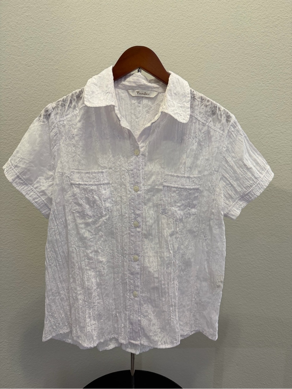 TanJay White Short-Sleeve Button-Down Shirt